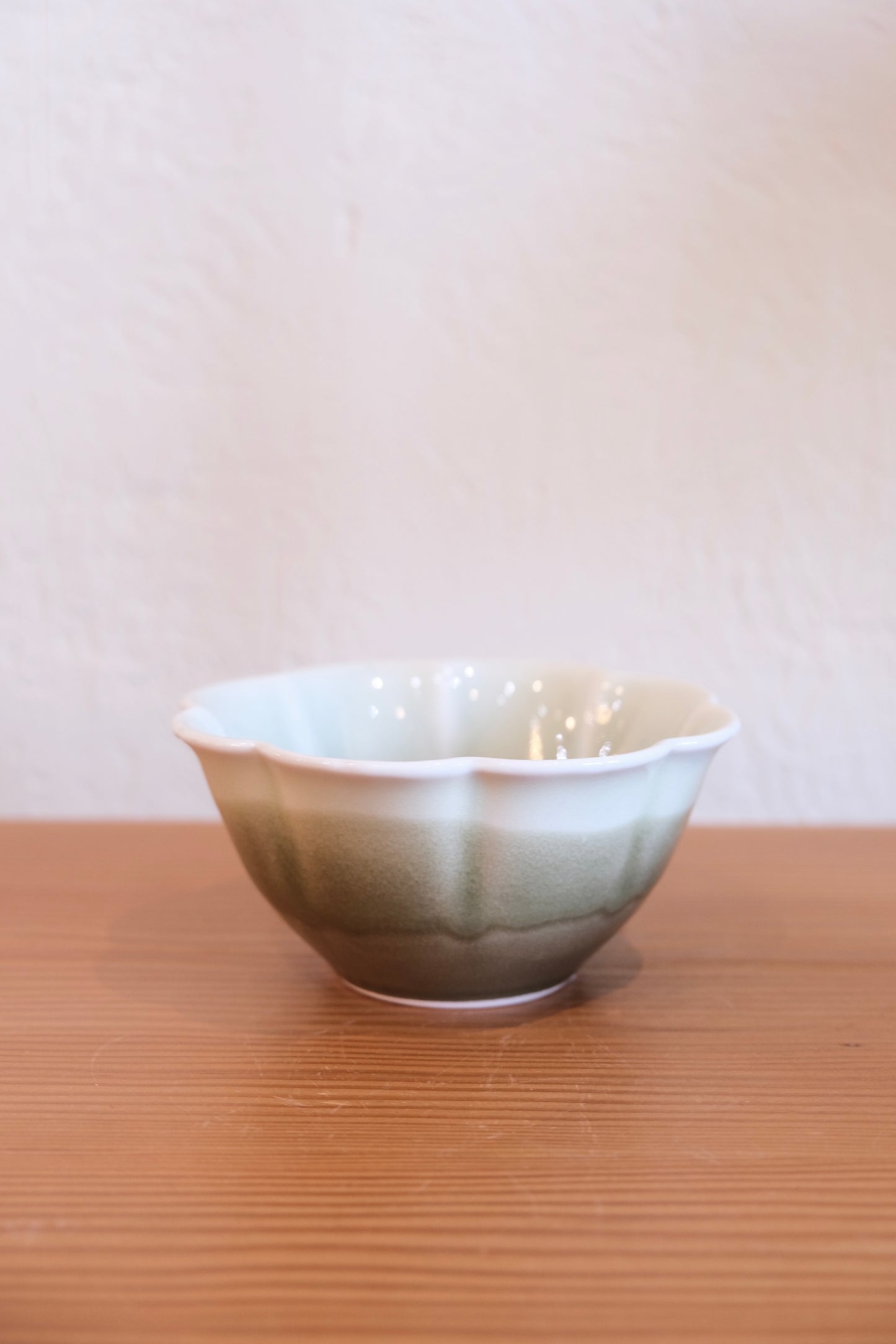Flower Bowl (Light Green)