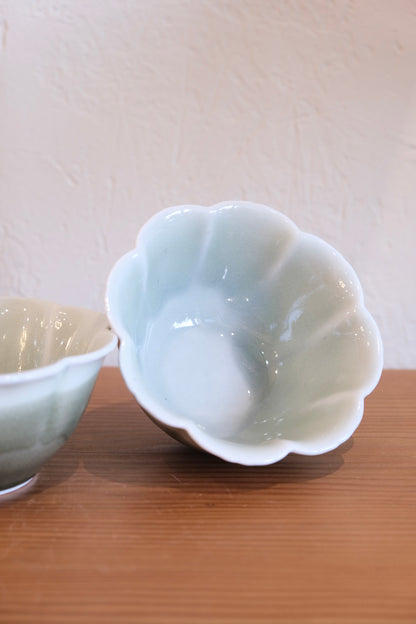 Flower Bowl (Light Green)